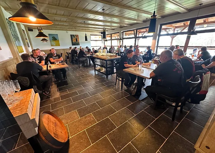 Gasthuis Na Strazi 3*
