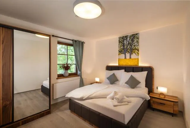 Gasthuis Na Strazi 3*